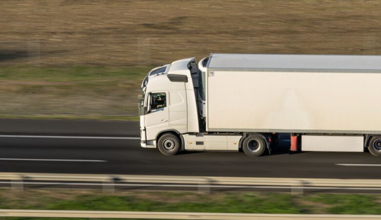 Co wypływa na czas transportu?