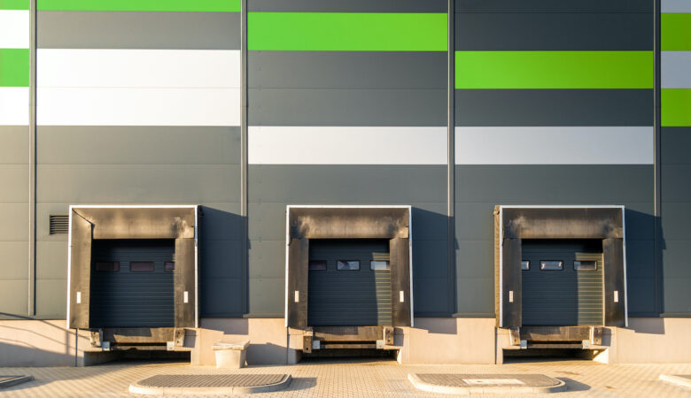 Magazyn przeładunkowy – klucz do efektywnej logistyki